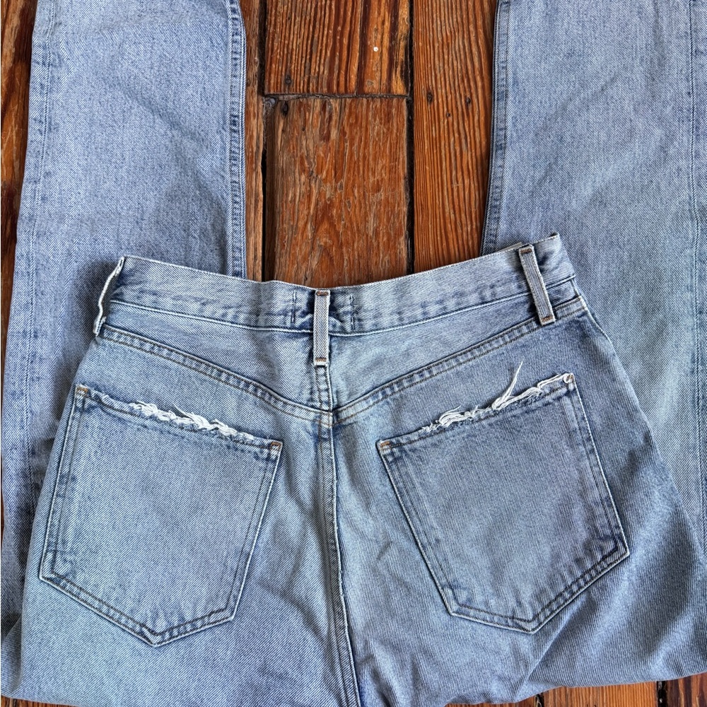 Agolde Riley High Rise Jeans - Blue. - Picture 8 of 10
